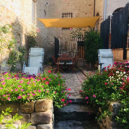 Est Locanda San Ginesio Eksteriør bilde